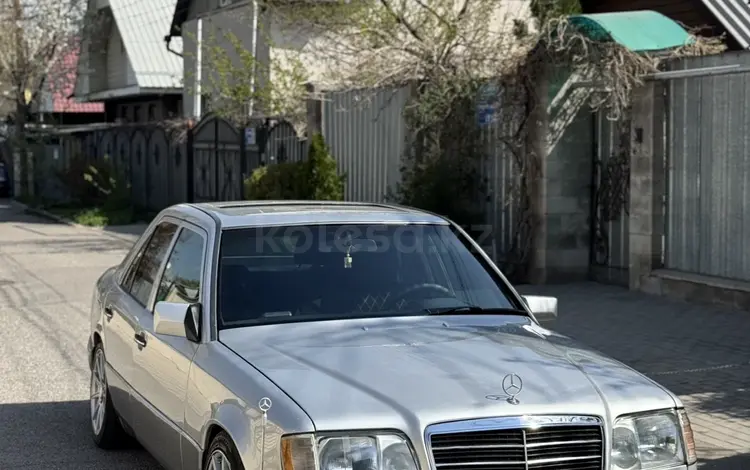 Mercedes-Benz E 320 1995 годаүшін2 500 000 тг. в Алматы