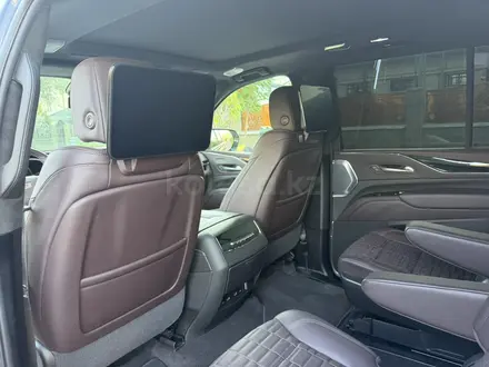 Cadillac Escalade 2024 года за 69 999 999 тг. в Астана – фото 17