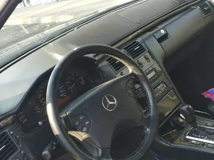 Mercedes-Benz E 420 1997 года за 3 300 000 тг. в Алматы