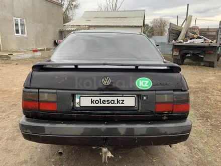 Volkswagen Passat 1991 года за 550 000 тг. в Уральск – фото 8
