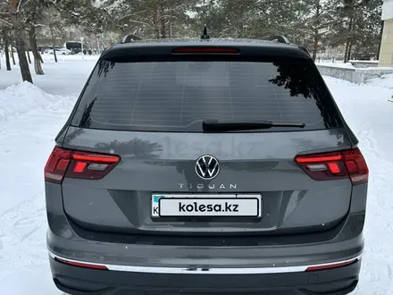 Тигуан 2021 масло. Масло моторное для фольксваген тигуан 1. Tiguan 2021 диски. 4. Масляный фильтр тигуан 1.