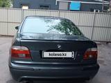 BMW 528 1999 годаүшін6 490 000 тг. в Алматы – фото 4