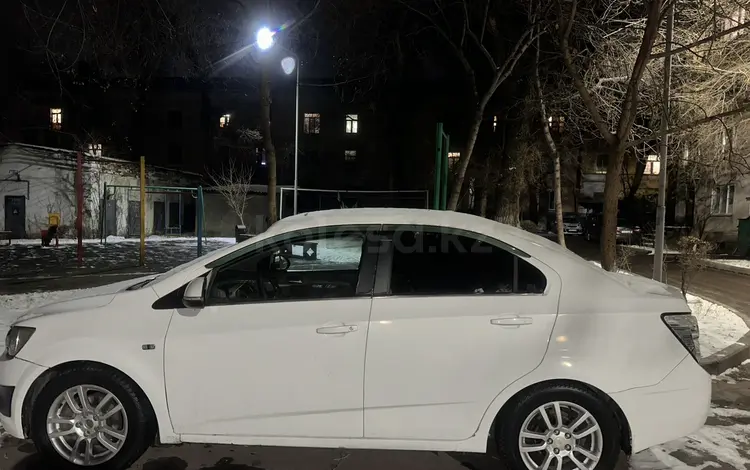 Chevrolet Aveo 2014 годаfor3 900 000 тг. в Алматы