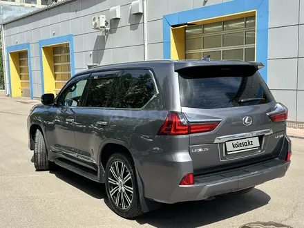 Lexus LX 570 2018 года за 46 000 000 тг. в Астана – фото 2