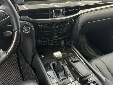 Lexus LX 570 2018 года за 46 000 000 тг. в Астана – фото 25