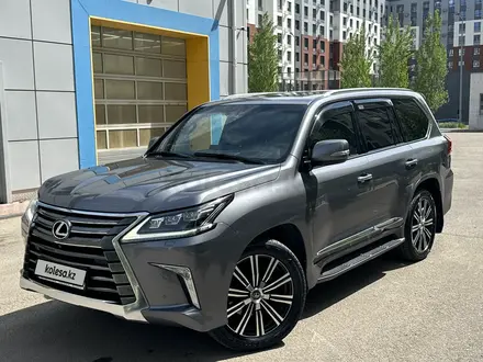 Lexus LX 570 2018 года за 46 000 000 тг. в Астана