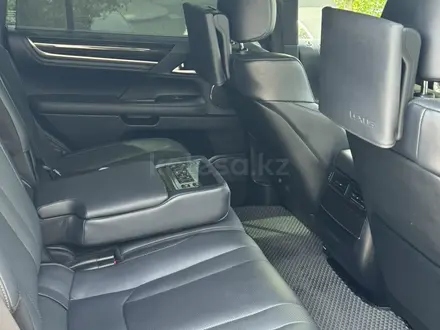 Lexus LX 570 2018 года за 46 000 000 тг. в Астана – фото 9