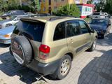 Toyota RAV4 2002 года за 4 300 000 тг. в Усть-Каменогорск – фото 3