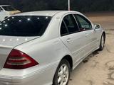 Mercedes-Benz C 180 2002 годаүшін1 400 000 тг. в Алматы – фото 5