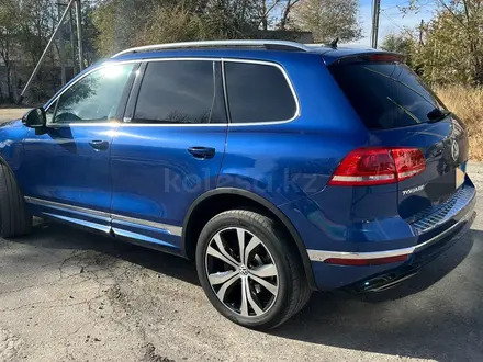 Volkswagen Touareg 2018 года за 17 000 000 тг. в Костанай – фото 5