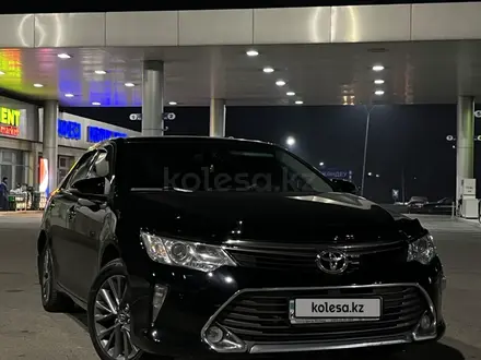 Toyota Camry 2017 года за 12 000 000 тг. в Алматы