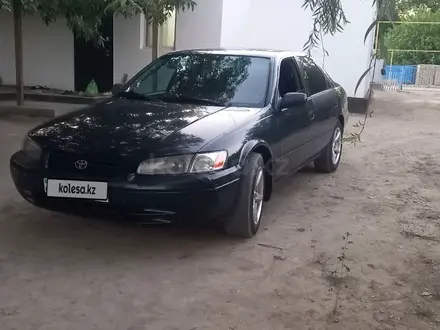 Toyota Camry 1998 года за 3 100 000 тг. в Айтеке би