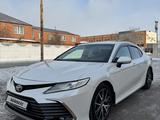 Toyota Camry 2021 года за 16 900 000 тг. в Павлодар