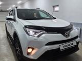 Toyota RAV4 2018 годаүшін13 200 000 тг. в Астана