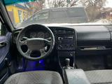 Volkswagen Passat 1995 годаүшін1 500 000 тг. в Актобе – фото 3