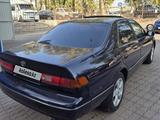 Toyota Camry 1998 года за 3 300 000 тг. в Алматы – фото 5