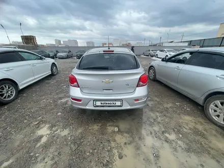 Chevrolet Cruze 2013 года за 2 975 400 тг. в Алматы – фото 2
