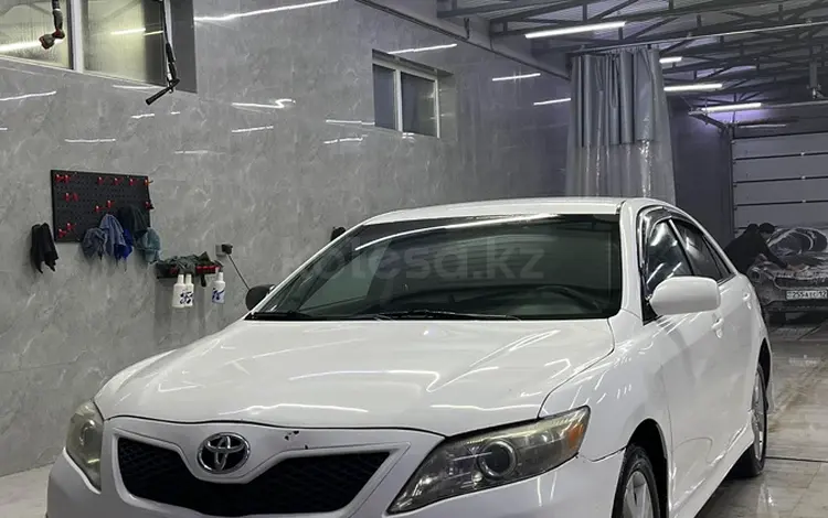 Toyota Camry 2010 годаfor5 900 000 тг. в Жанаозен