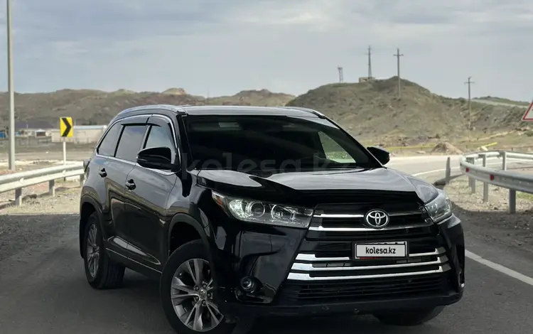 Toyota Highlander 2014 года за 11 999 999 тг. в Актау