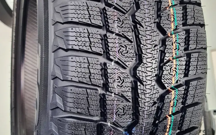 Япония TOYO 255/55 R20 110H OBSERVE GSi6 LS за 120 000 тг. в Алматы