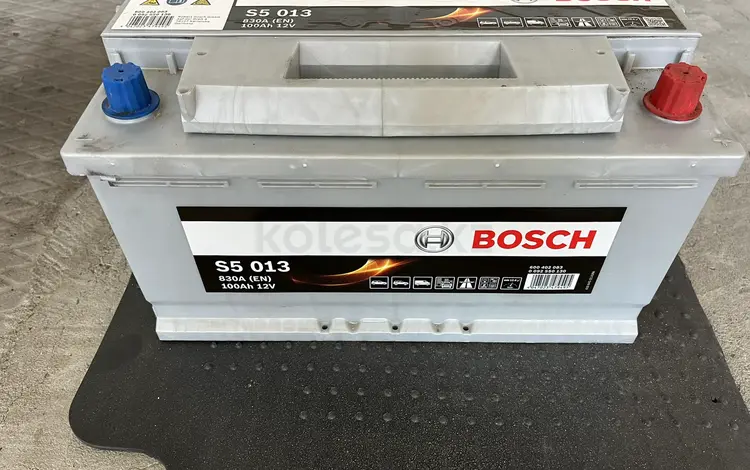 Аккумулятор Bosch 100 за 80 000 тг. в Талдыкорган