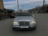 Mercedes-Benz E 220 1993 года за 1 899 999 тг. в Семей