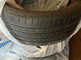 Разноширокую летнюю резину Bridgestone Turanza за 250 000 тг. в Актобе