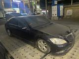 Mercedes-Benz S 320 2008 года за 1 990 000 тг. в Шымкент – фото 4