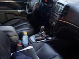 Hyundai Santa Fe 2012 годаүшін5 500 000 тг. в Уральск – фото 5