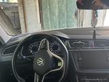 Volkswagen Tiguan 2017 года за 10 300 000 тг. в Алматы