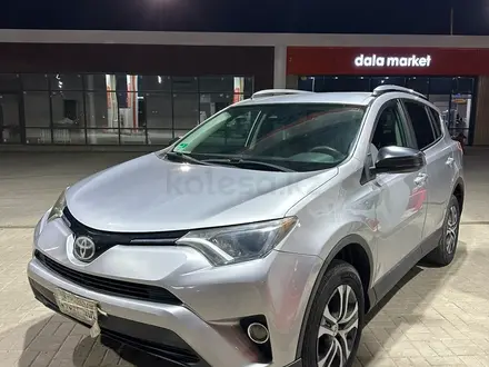 Toyota RAV4 2016 года за 8 500 000 тг. в Актобе – фото 2