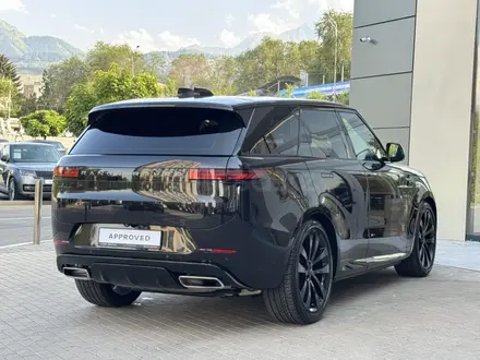 Land Rover Range Rover Sport 2022 года за 69 700 000 тг. в Алматы – фото 8