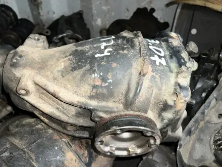 Привозной редуктор на MERCEDES BENZ за 5 000 тг. в Алматы – фото 2