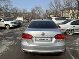 Volkswagen Jetta 2013 года за 6 600 000 тг. в Алматы – фото 4