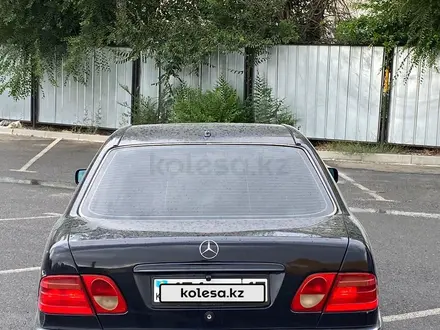 Mercedes-Benz E 280 1998 года за 2 300 000 тг. в Шымкент – фото 2