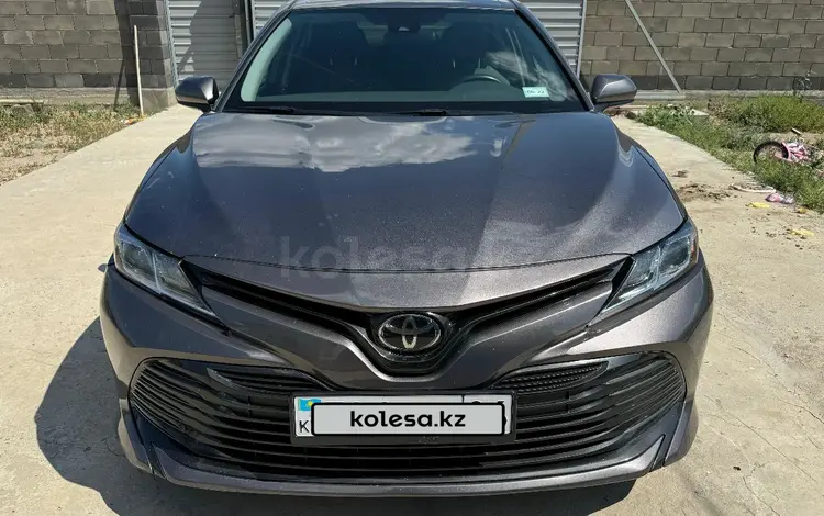 Toyota Camry 2020 годаfor11 000 000 тг. в Шымкент