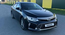 Toyota Camry 2014 года за 13 000 000 тг. в Костанай – фото 2