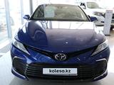 Toyota Camry 2023 года за 19 000 000 тг. в Актобе