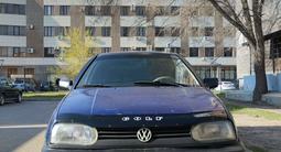 Volkswagen Golf 1994 года за 1 100 000 тг. в Астана – фото 2