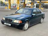 Mercedes-Benz C 180 1994 годаүшін1 475 000 тг. в Астана – фото 2