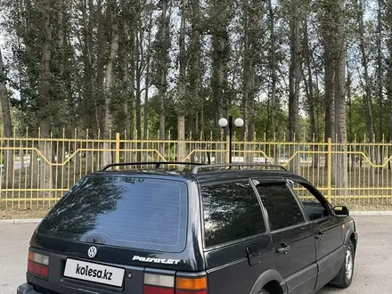 Volkswagen Passat 1993 года за 1 400 000 тг. в Астана – фото 5