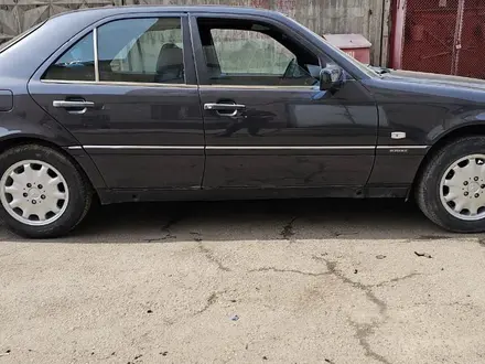 Mercedes-Benz C 180 1993 года за 2 400 000 тг. в Алматы – фото 21