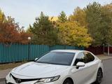 Toyota Camry 2021 года за 13 500 000 тг. в Астана – фото 3