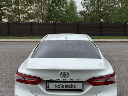 Toyota Camry 2021 года за 13 500 000 тг. в Астана – фото 5