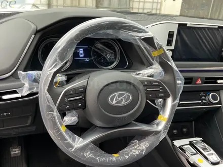 Hyundai Sonata 2022 года за 11 500 000 тг. в Петропавловск – фото 5