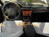 Mercedes-Benz E 280 1994 года за 3 200 000 тг. в Кулан – фото 4