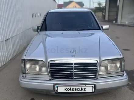 Mercedes-Benz E 280 1994 года за 3 300 000 тг. в Жаркент – фото 2
