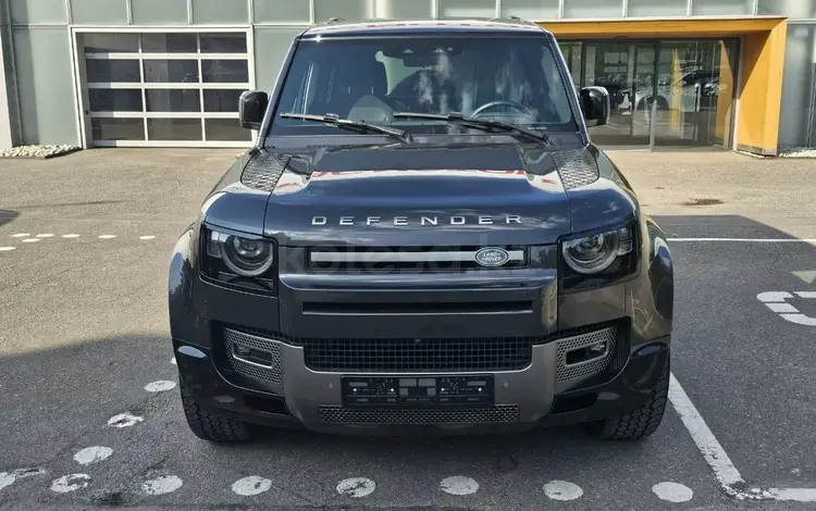 Land Rover Defender 2020 года за 65 000 000 тг. в Алматы