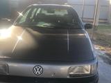 Volkswagen Passat 1992 года за 650 000 тг. в Семей