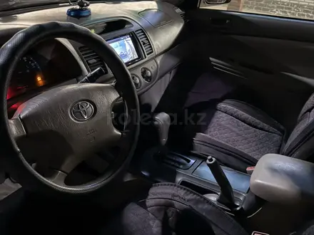 Toyota Camry 2002 года за 4 000 000 тг. в Усть-Каменогорск – фото 15